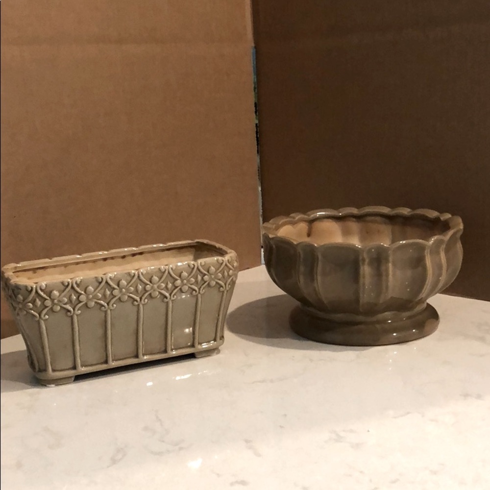 Ceramic containers